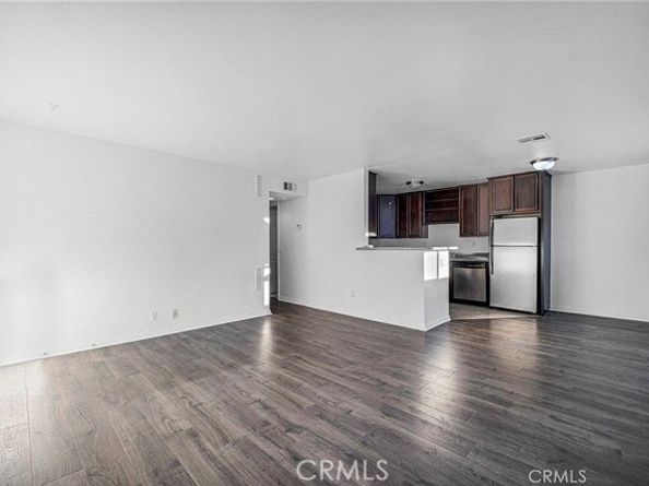 5224 Denny Avenue 209, North Hollywood (los Angeles) CA 91601
