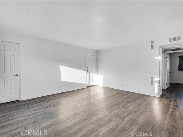 5224 Denny Avenue 209, North Hollywood (los Angeles) CA 91601