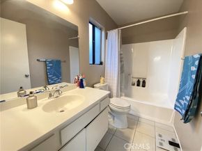 14201 Foothill Boulevard 49, Sylmar (los Angeles) CA 91342