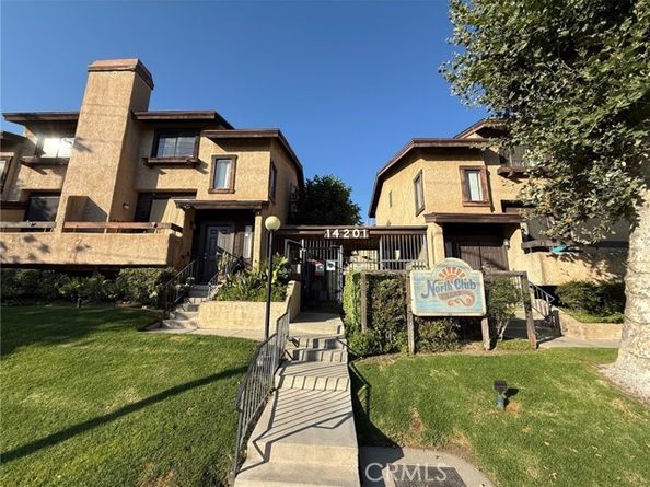 14201 Foothill Boulevard 49, Sylmar (los Angeles) CA 91342