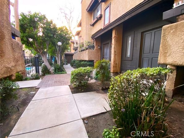 14201 Foothill Boulevard 49, Sylmar (los Angeles) CA 91342