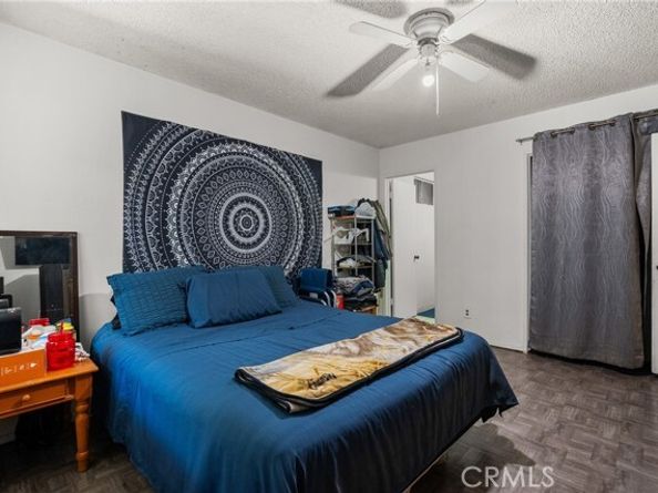 13086 Foothill Boulevard, Sylmar (los Angeles) CA 91342