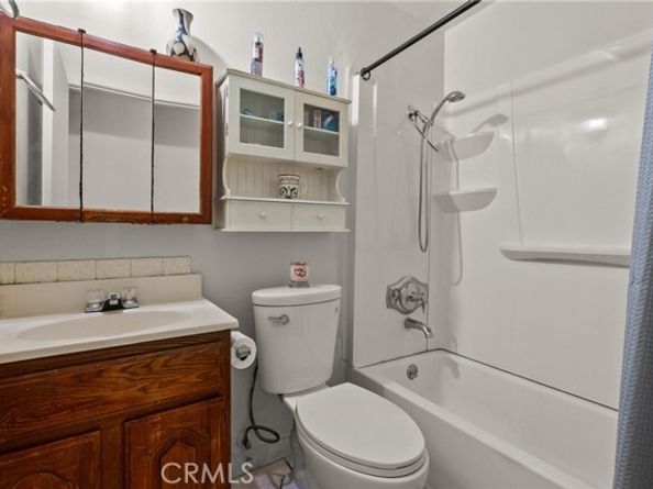 13086 Foothill Boulevard, Sylmar (los Angeles) CA 91342