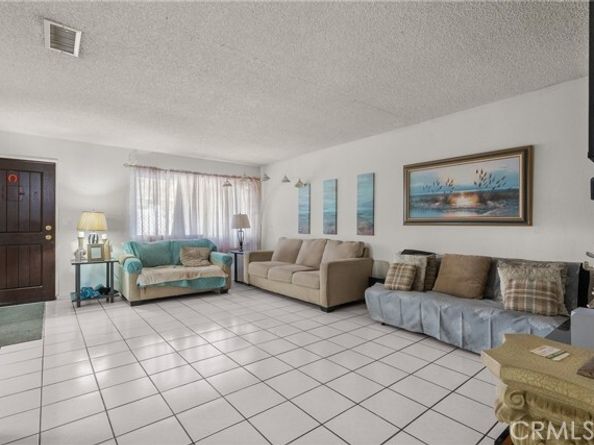 13086 Foothill Boulevard, Sylmar (los Angeles) CA 91342