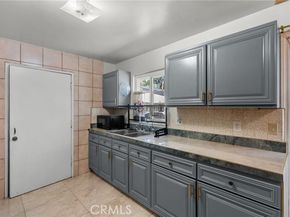 13086 Foothill Boulevard, Sylmar (los Angeles) CA 91342