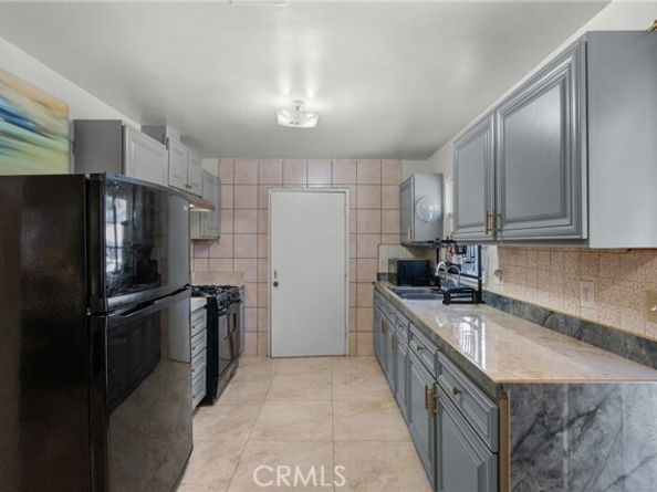 13086 Foothill Boulevard, Sylmar (los Angeles) CA 91342