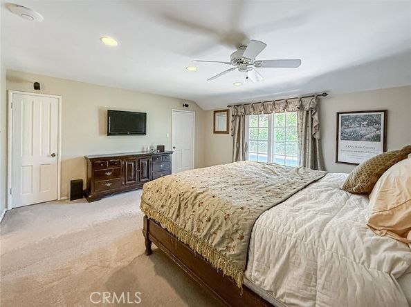 9819 Vanalden Avenue, Northridge (los Angeles) CA 91324