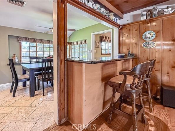 9819 Vanalden Avenue, Northridge (los Angeles) CA 91324
