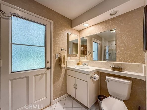 9819 Vanalden Avenue, Northridge (los Angeles) CA 91324