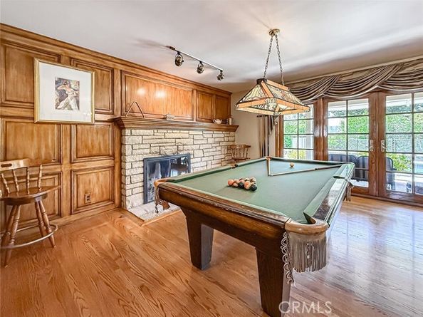 9819 Vanalden Avenue, Northridge (los Angeles) CA 91324