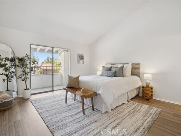 19519 Rinaldi Street 57, Porter Ranch (los Angeles) CA 91326
