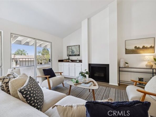 19519 Rinaldi Street 57, Porter Ranch (los Angeles) CA 91326