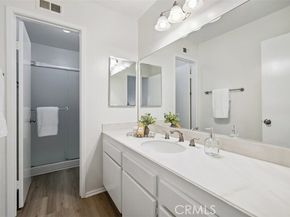 19519 Rinaldi Street 57, Porter Ranch (los Angeles) CA 91326
