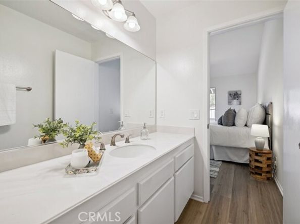 19519 Rinaldi Street 57, Porter Ranch (los Angeles) CA 91326