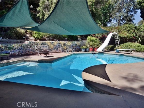 24101 Philiprimm Street, Woodland Hills (los Angeles) CA 91367