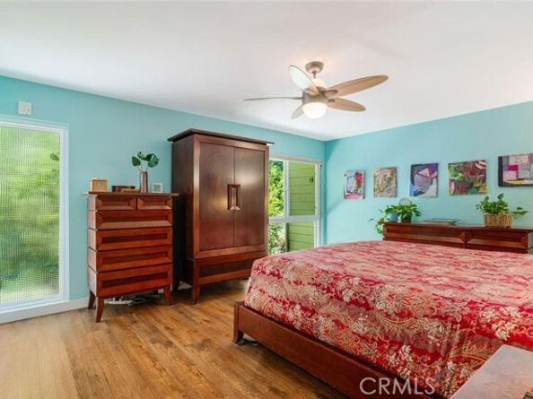 24101 Philiprimm Street, Woodland Hills (los Angeles) CA 91367
