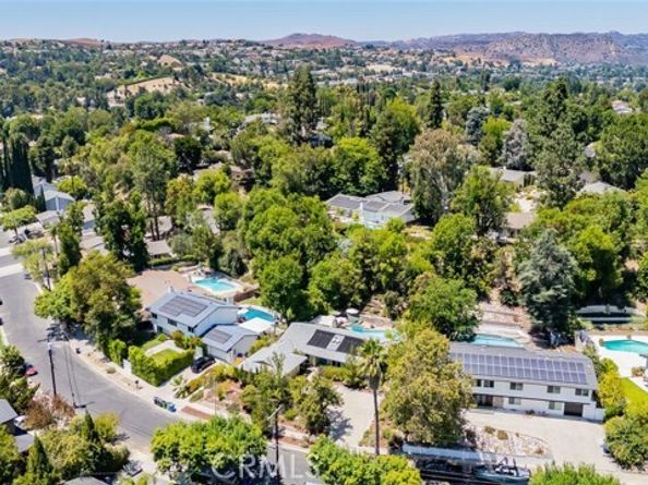 24101 Philiprimm Street, Woodland Hills (los Angeles) CA 91367