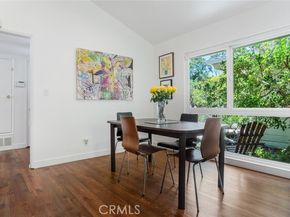 24101 Philiprimm Street, Woodland Hills (los Angeles) CA 91367
