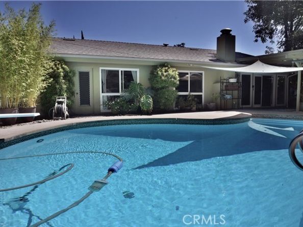 24101 Philiprimm Street, Woodland Hills (los Angeles) CA 91367