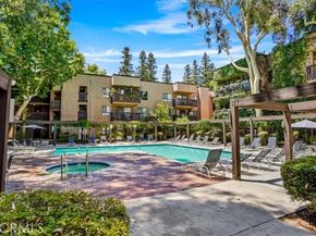 22100 Burbank Boulevard 254F, Woodland Hills (los Angeles) CA 91367