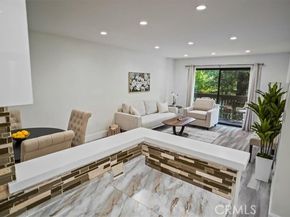 22100 Burbank Boulevard 254F, Woodland Hills (los Angeles) CA 91367