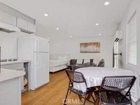 7434 Nestle Avenue, Reseda (los Angeles) CA 91335