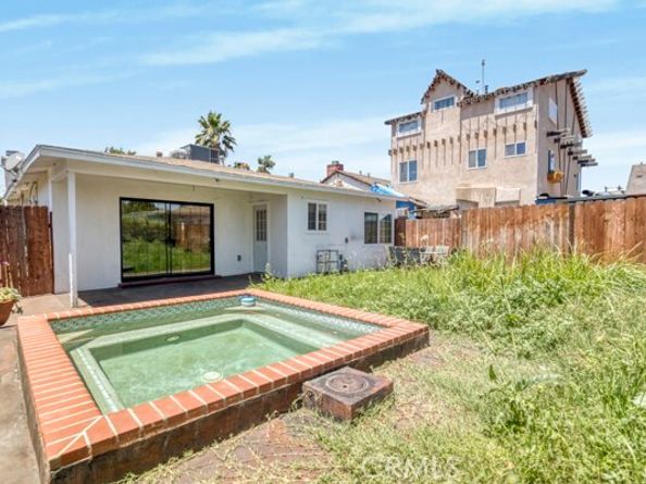 7434 Nestle Avenue, Reseda (los Angeles) CA 91335