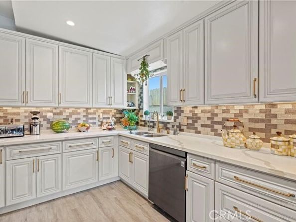 16442 Mckeever Street, Granada Hills (los Angeles) CA 91344