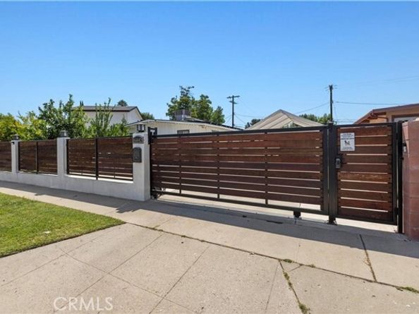 16442 Mckeever Street, Granada Hills (los Angeles) CA 91344