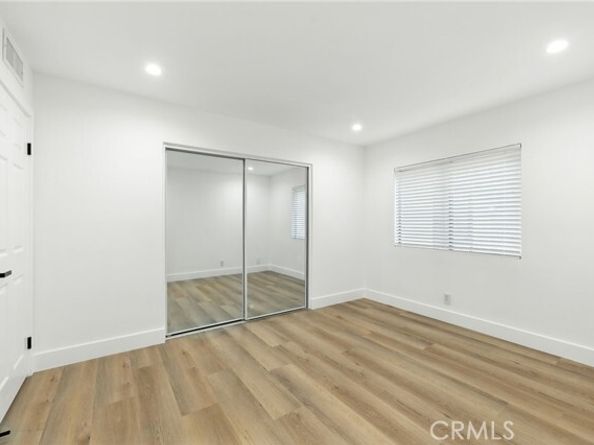 21720 Hart Street 5, Canoga Park (los Angeles) CA 91303