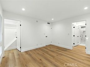 21720 Hart Street 5, Canoga Park (los Angeles) CA 91303