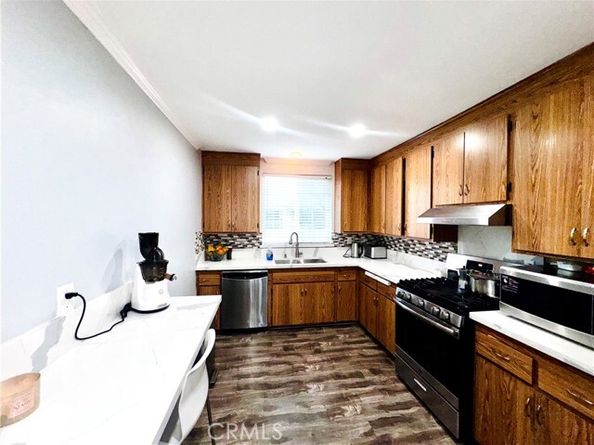 10152 Stanwin Avenue, Arleta (los Angeles) CA 91331