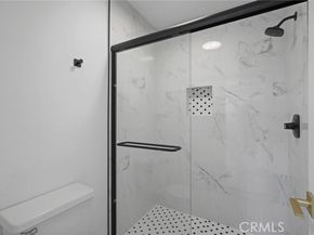 18530 Hatteras 333, Tarzana (los Angeles) CA 91356