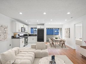 18530 Hatteras 333, Tarzana (los Angeles) CA 91356