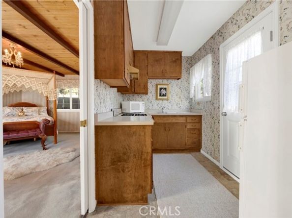 7445 Orion Avenue, Van Nuys (los Angeles) CA 91406