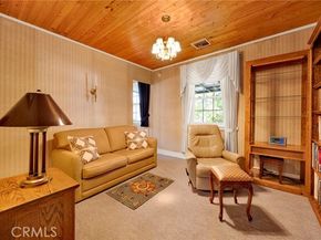7445 Orion Avenue, Van Nuys (los Angeles) CA 91406