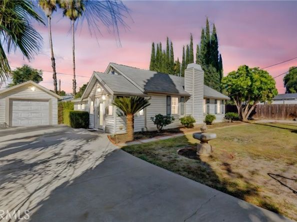 7445 Orion Avenue, Van Nuys (los Angeles) CA 91406