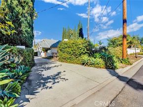 7445 Orion Avenue, Van Nuys (los Angeles) CA 91406