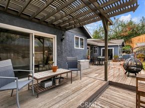 19419 Oxnard Street, Tarzana (los Angeles) CA 91356