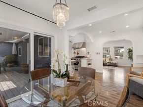 19419 Oxnard Street, Tarzana (los Angeles) CA 91356