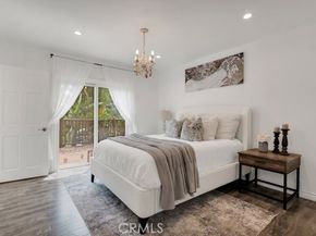 19419 Oxnard Street, Tarzana (los Angeles) CA 91356