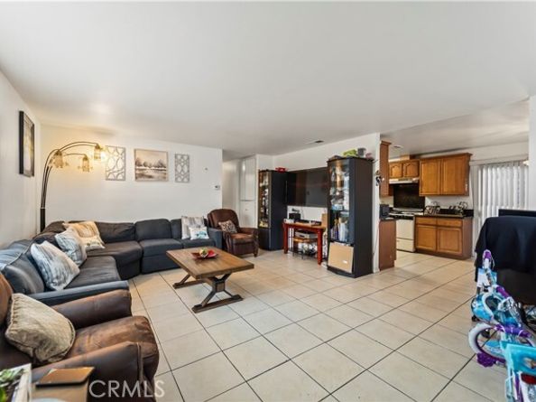5623 Cleon Avenue, North Hollywood (los Angeles) CA 91601
