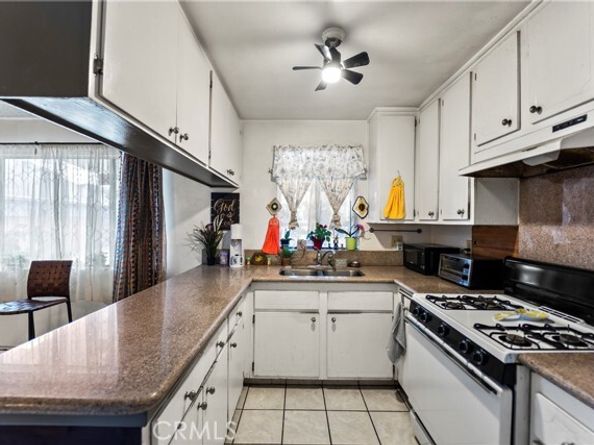5623 Cleon Avenue, North Hollywood (los Angeles) CA 91601
