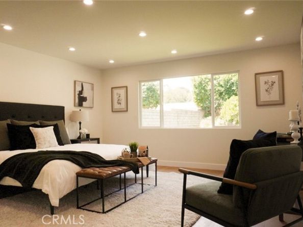 17063 Knapp Street, Northridge (los Angeles) CA 91325