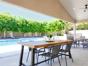 17063 Knapp Street, Northridge (los Angeles) CA 91325