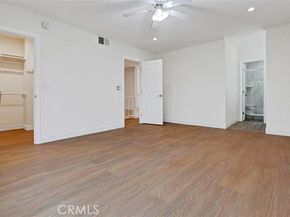21901 Lassen Street 121, Chatsworth (los Angeles) CA 91311
