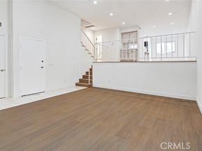 21901 Lassen Street 121, Chatsworth (los Angeles) CA 91311