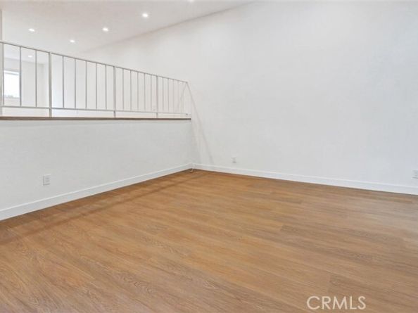 21901 Lassen Street 121, Chatsworth (los Angeles) CA 91311