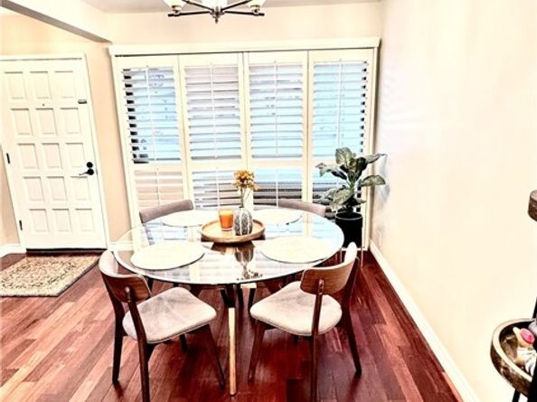 16255 Devonshire 7, Granada Hills (los Angeles) CA 91344