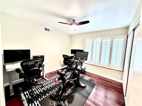 16255 Devonshire 7, Granada Hills (los Angeles) CA 91344